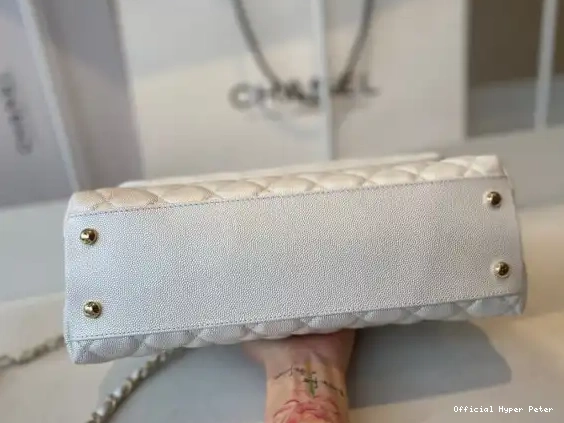 HyperPeter WITH LARGE TOP HANDLE CHANEL BAG FLAP 0518